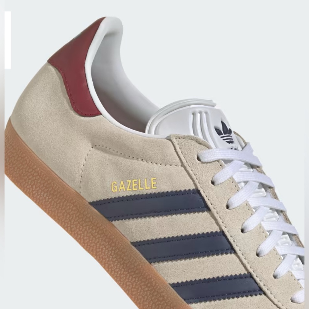 Adidas Cream and Navy Classic Sneakers - Picture 3 of 13